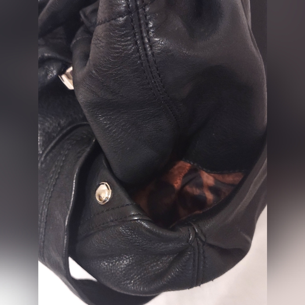 Large B. Makowski Black Leather Shoulder Bag EUC - Picture 4 of 8